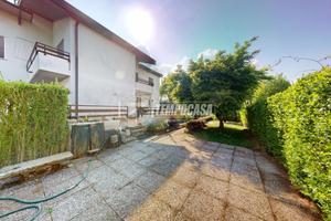 APPARTAMENTO CON GIARDINO DI 300 MQ E TERRAZZO DI