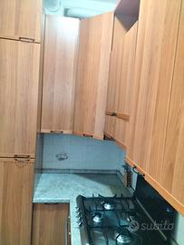 Cucina in legno laminato