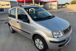 Fiat Panda 1.2 benzina 5 posti con clima