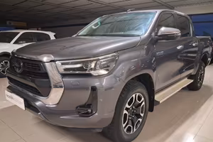 TOYOTA Hilux 2.4 d-4d C&C 4x4 Double cab Executive