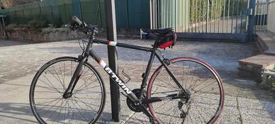bicicletta da corsa  triban 500