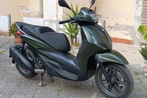 Beverly 300 S 2024 km 8000