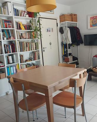tavolo completo di 4 sedie