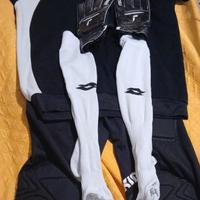 completo portiere calcio - Guanti Reusch  