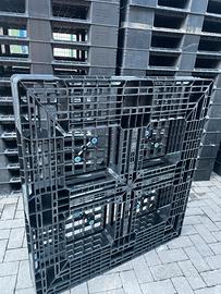 Bancali in plastica usati da 110x 130x 15 cm