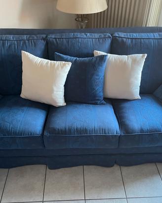 Divano 3 posti in tessuto blu, classico