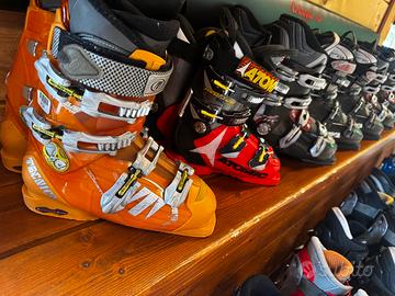 Stock scarponi da sci,discesa, snowboard, fondo