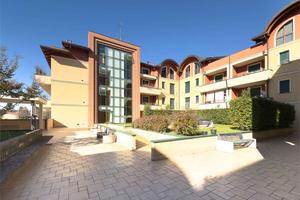 BILOCALE CON AMPIA TERRAZZA