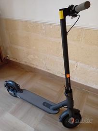 MONOPATTINO ELETTRICO XIAOMI ESSENTIAL