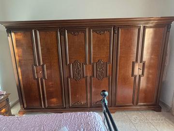 Camera da letto completa in legno