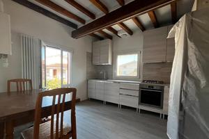 Reggio tre camere due bagni con box auto e balcone