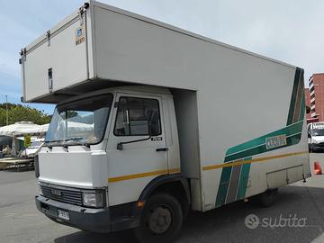 Autonegozio Iveco 79.14 Resti Extensive