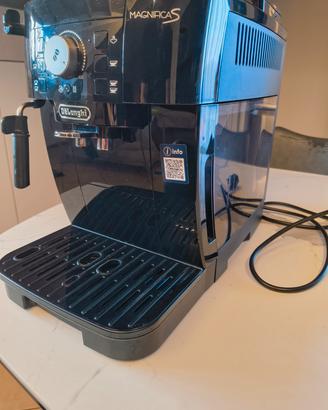 DeLonghi magnifica S