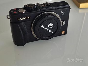 Fotocamera Lumix GX1 solo 4.063 scatti !!!