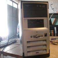 pc fisso con scheda madre asus M5A78L-M LX 3 usato