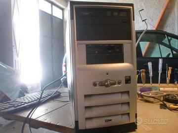 pc fisso con scheda madre asus M5A78L-M LX 3 usato