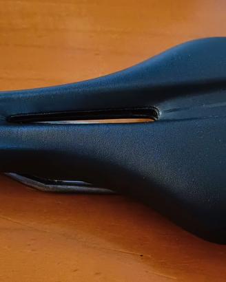Sella Fizik Airone R3 Open Regular