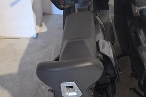 scooter BMW c04  elettrico nero