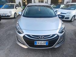 HYUNDAI i30 WAGON 1.6 CRDi COMFORT 128 CV (A59)