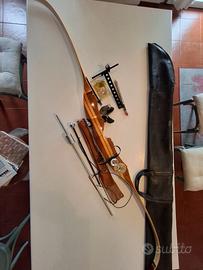 Arco vintage completo di accessori