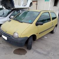 Renault Twingo 2001 Demolita - Per Ricambi
