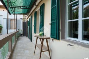 5 LOCALI A PRATO