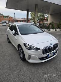 BMW 225 Xe