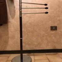 Porta asciugamani a piantana