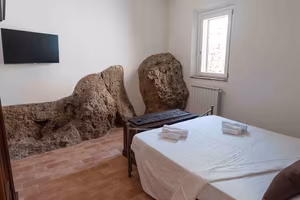 Ampio trilocale nelle Rocce con idromassaggio