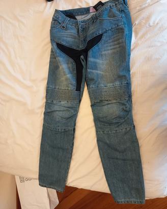 Pantaloni da moto con protezioni