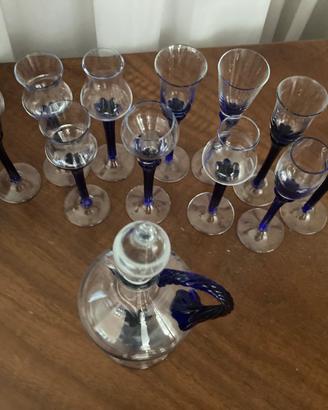 Caraffa più bicchieri mirano