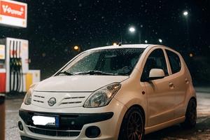 Nissan pixo