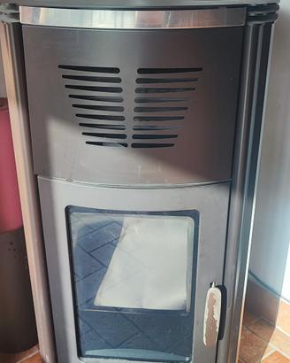 idrostufa Aquos 15 a pellet