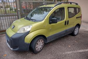 auto Peugeot Bipper Tepee anno 2012