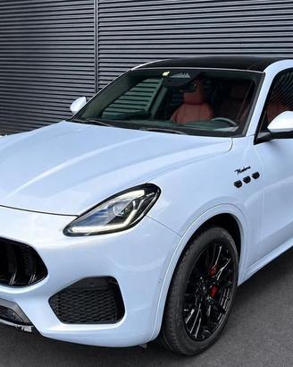 Maserati Grecale 2.0 mhev AWD Modena autom. ...