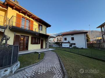 VILLA A SCHIERA A DARFO BOARIO TERME