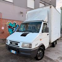 Iveco Daily 2.8Diesel doppio portellone Perfett