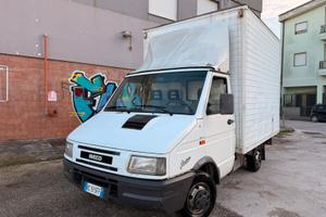 Iveco Daily 2.8Diesel doppio portellone Perfett