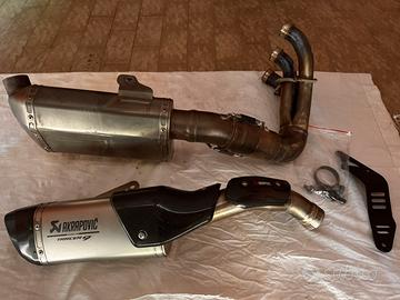 AKRAPOVIC per Tracer 9 2022 usato