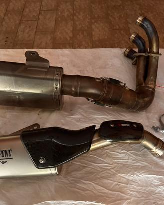 AKRAPOVIC per Tracer 9 2022 usato