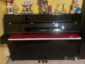 Pianoforte Yamaha LU-101