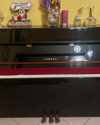 Pianoforte Yamaha LU-101