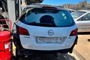 PORTELLONE POSTERIORE OPEL ASTRA SW 2011