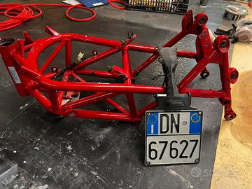 Hypermotard 1100 completa non incidentata.