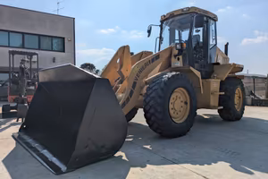 Pala gommata usata VENIERI tipo 9013, targata