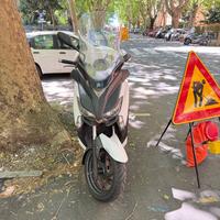 Yamaha X-Max 300 - 2015