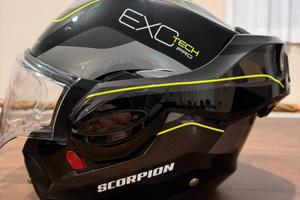 Casco modulare Scorpion Exo Tech Evo Pro flip back
