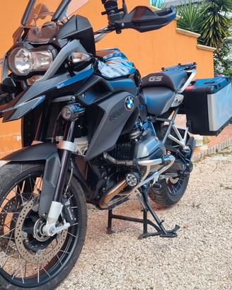 BMW R 1200 GS  Black Triple  2016