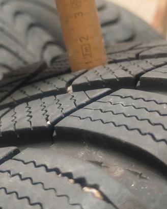 copia dì gomme quattro stagioni 