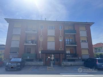 Appartamento di 85 m² con 3 locali e box auto a Ca